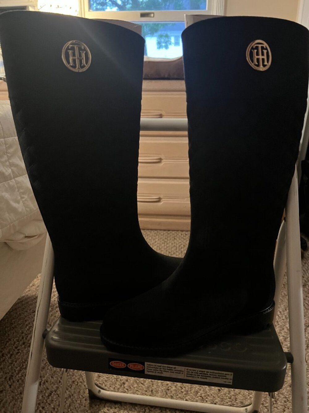 Designer Tommy Hilfiger Boots - Picture 3 of 7
